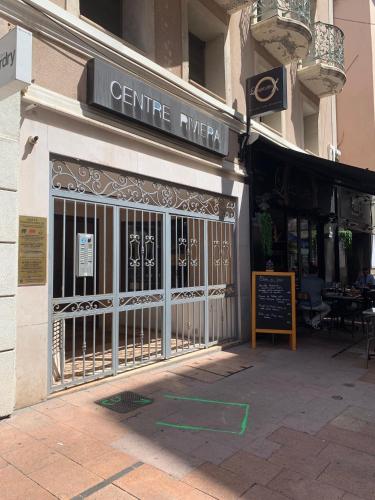 Centre Riviera 2P LHO5516