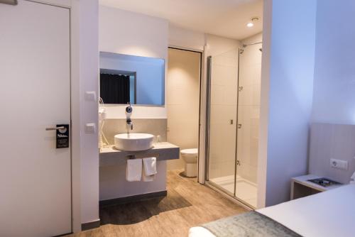 Koupelna v ubytování Hostal Ribas