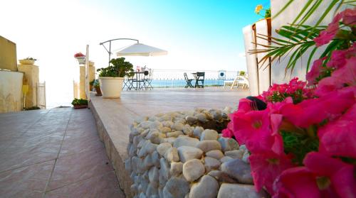 Fotografie z fotogalerie ubytování Appartamento in Villa Agnese v destinaci Acitrezza