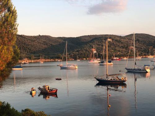 Gallery image of Blue Bay in Milína