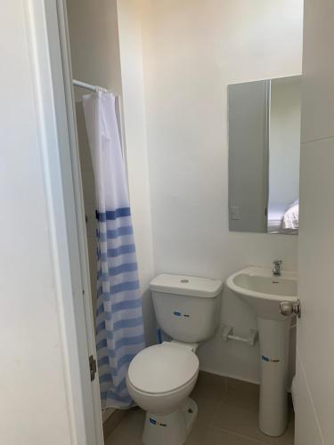 Kupatilo u objektu Apartamento - Tocaima