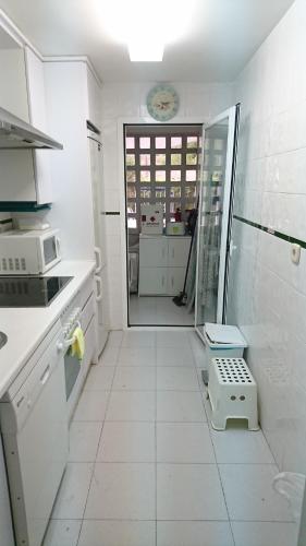 Marbella Puerto Banus Apartamento 2 rooms, 4 people personas ground floor with garden, recommended for families pets not allowed no perros ni gatos
