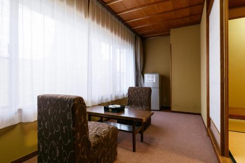 Ruang duduk di Awazuonsen Kitahachi