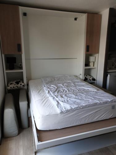 MEIJE 3, studio aux pieds des pistes, balcon vue vallée blanche, parking couvert sous résidence