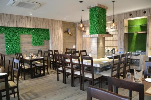 Gallery image of Hotel Radiance in Bareilly