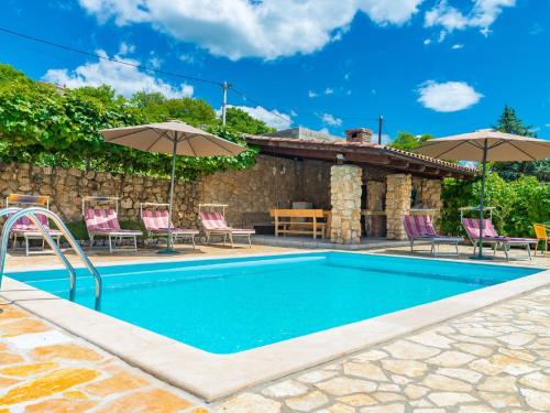 Apartment in Crikvenica with Scenic Terrace
