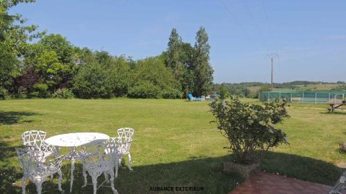 Κήπος έξω από το Gîte Aubance 5 Places Moulin de la Placette
