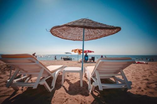 Playa de o cerca de este apartahotel