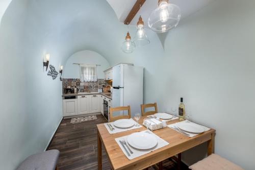 A kitchen or kitchenette at BIBLIOTHEQUE