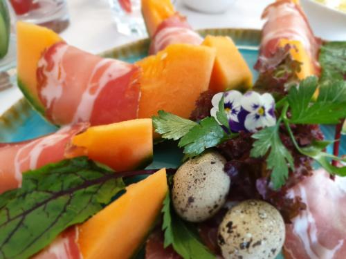 B&Bの敷地内または近くでの食事または食べ物
