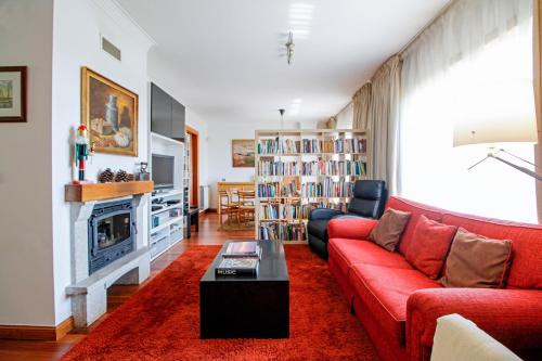 Villa Luzya - House with City Views & Balcony