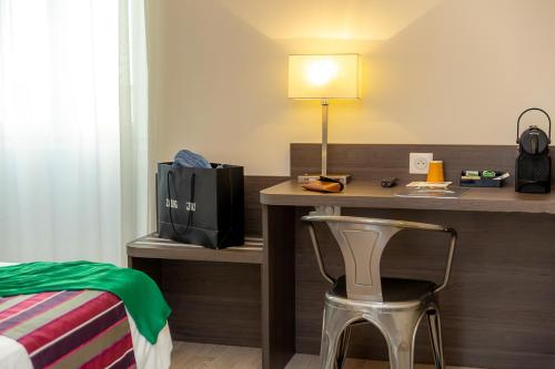 Photo de la galerie de l'établissement Hotel Terminus Saint-Charles, à Marseille