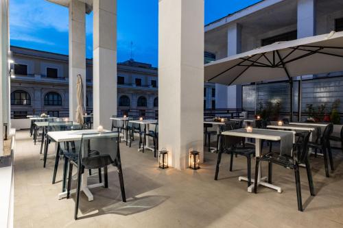 En restaurant eller et andet spisested på Concept Terrace Hotel
