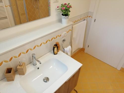 Koupelna v ubytování B&B La casa di Loretta