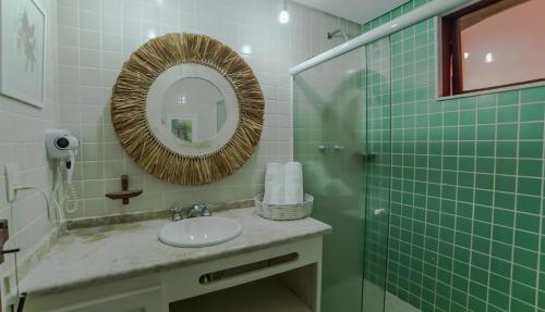 Bilik mandi di Mar Paraíso Hotel