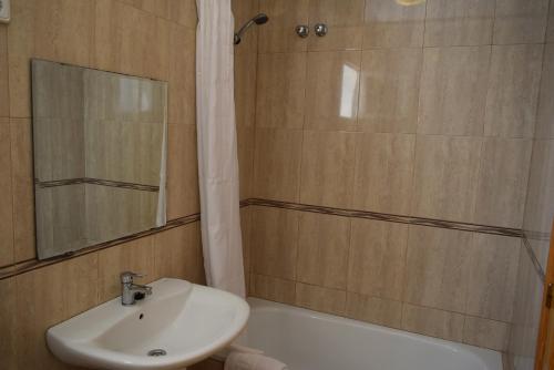 a bathroom with a sink and a shower at Mar Menor Lo Pagan Apartment in San Pedro del Pinatar