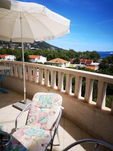 Apartments Galic Omis