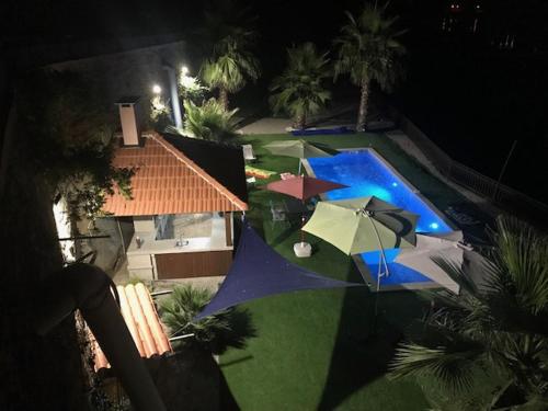 Vista de la piscina de Porto Douro Grande Maison avec Piscine couverte eau chauffée o alrededores