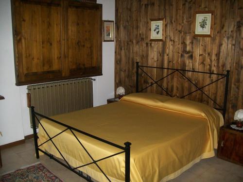 B&B La Querciaにあるベッド