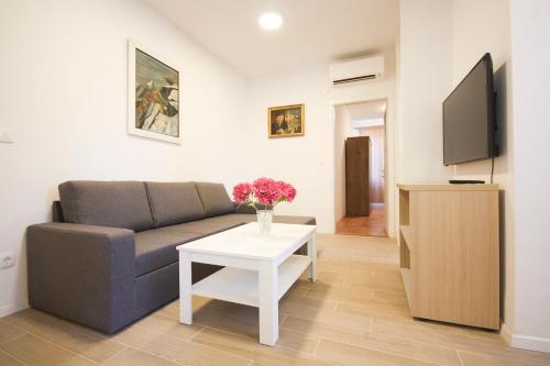 Apartment Goge