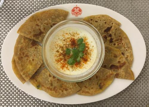 Makanan di atau berdekatan homestay
