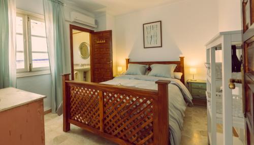 Postel nebo postele na pokoji v ubytování Alhaurin Old Town, Casa Flamingo, 2 bed apartment