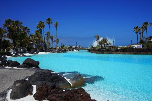 The swimming pool at or close to 907 Estudio con terraza Puerto de la Cruz Martianez