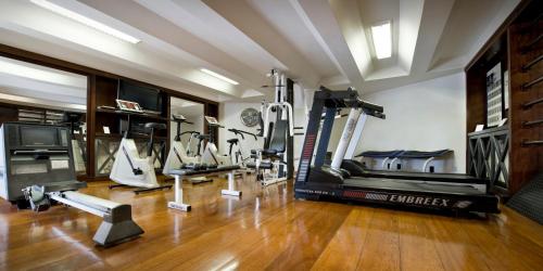The fitness center and/or fitness facilities at Hotel Frontenac