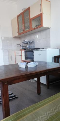 Kuchyň nebo kuchyňský kout v ubytování Apartment - NANE - Krushevo