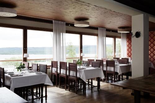 En restaurant eller et andet spisested på Hotel Kallgården