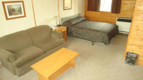 Χώρος καθιστικού στο Dreamland Motel