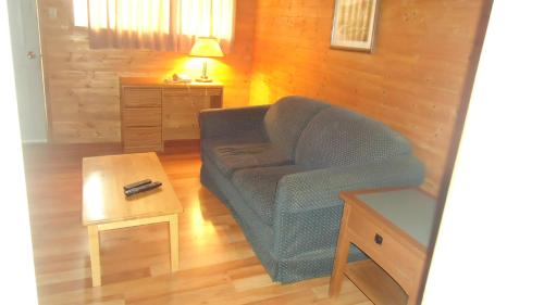 Χώρος καθιστικού στο Dreamland Motel