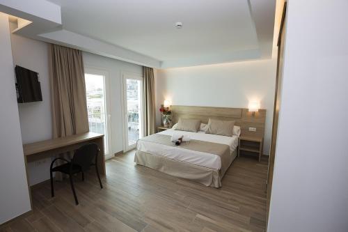 เตียงในห้องที่ Ocean Lounge