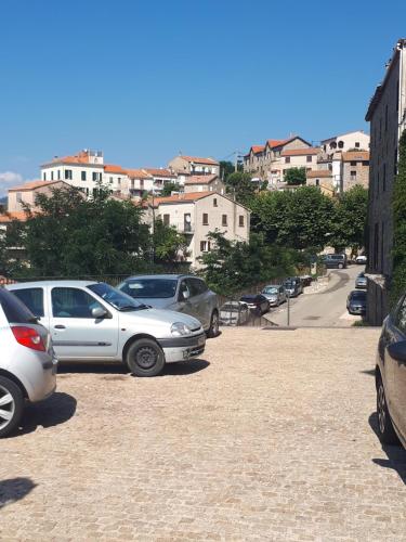 カルカトッジョにあるCorse village Calcatoggio location pour 2 pers avec terrasse 5 kms des Plagesのギャラリーの写真