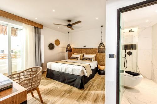 Postel nebo postele na pokoji v ubytování Aggello Boutique Hotel