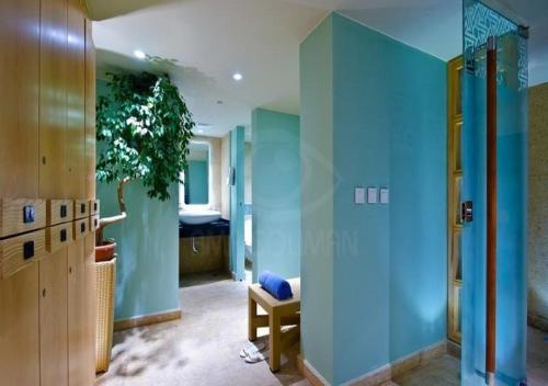 Ванная комната в Helnan Royal Hotel - Montazah Gardens