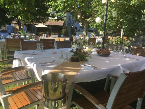 Κήπος έξω από το Sole E Monti