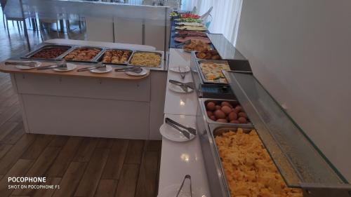 Eten bij of ergens in de buurt van het hotel

