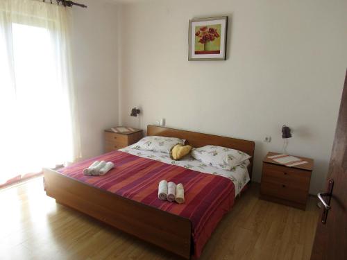 Ένα ή περισσότερα κρεβάτια σε δωμάτιο στο Apartment Kalavojna