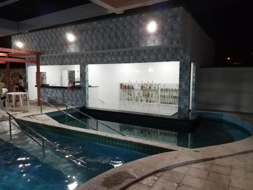 Apartamento Aquarius Residenceの敷地内または近くにあるプール