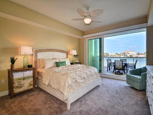 Gallery image of Sandpiper's Cove 203 Luxury Waterfront 3 Bedroom 2 Bath Condo 23130 in Clearwater Beach