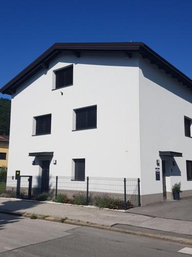 Das Gebäude in dem sich die Ferienwohnung befindet