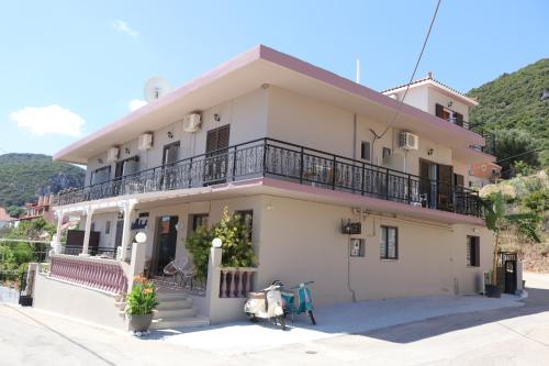 Gallery image of Michaela in Póros Kefalonias