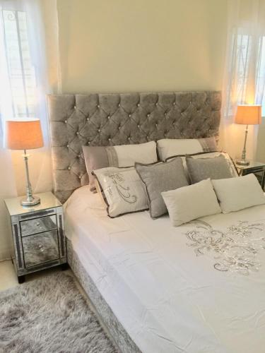 Amazing & luxurious Golf,Sea,Lake,Mountain view villa in Puerto Banus