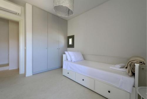 Postel nebo postele na pokoji v ubytování Luxurious 2019blt SeaView Villa wth swimming pool