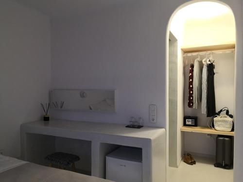 Gallery image of M-Vibes Mykonos Suites in Kalafatis
