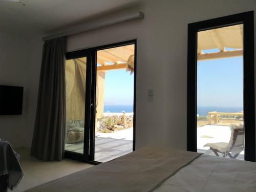 Gallery image of M-Vibes Mykonos Suites in Kalafatis