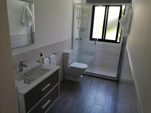 Ένα μπάνιο στο Precioso apartamento vacaciones en zona Ramallosa