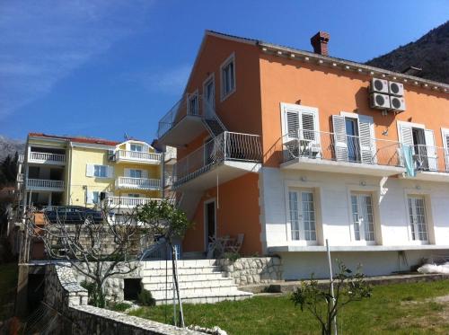 Gallery image of Apartments Mimoza in Slano