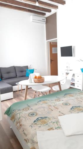 Apartment D2 4U